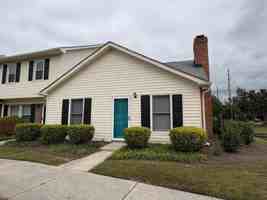 featured image of 2700 Thackery Rd Apt 45