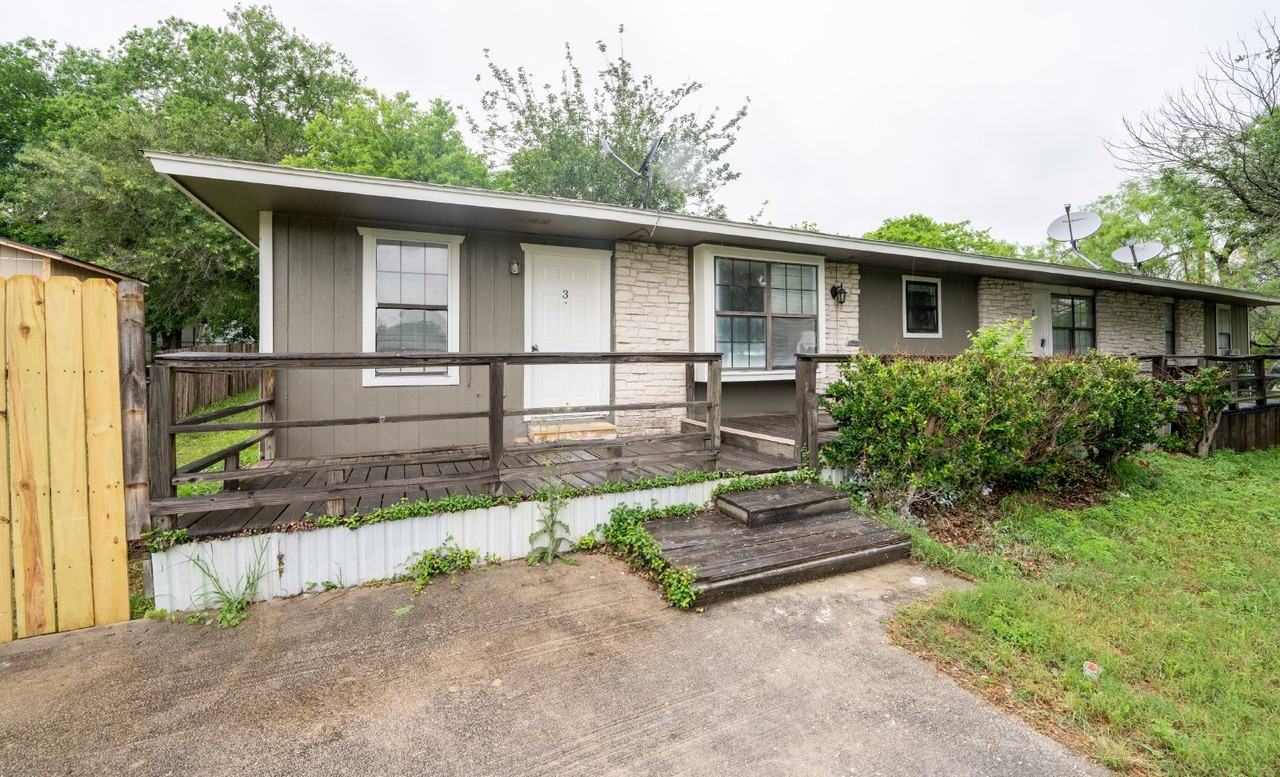 6950 Lark Haven Ln #3