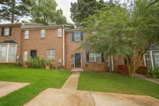 7215 Crestside Dr - Photo 1 of 1