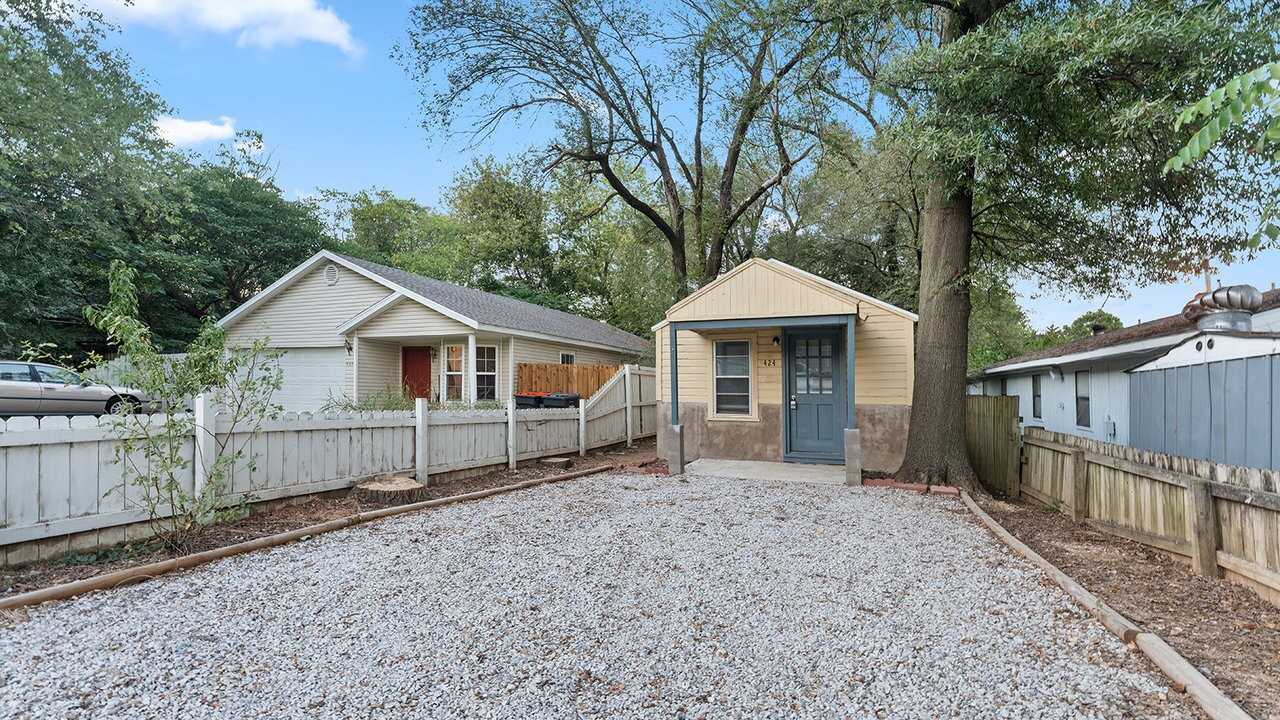 424 E Velma Ave - Photo 2 of 14