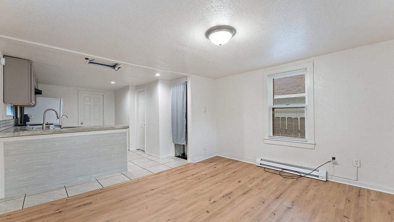 424 E Velma Ave - Photo 3 of 14