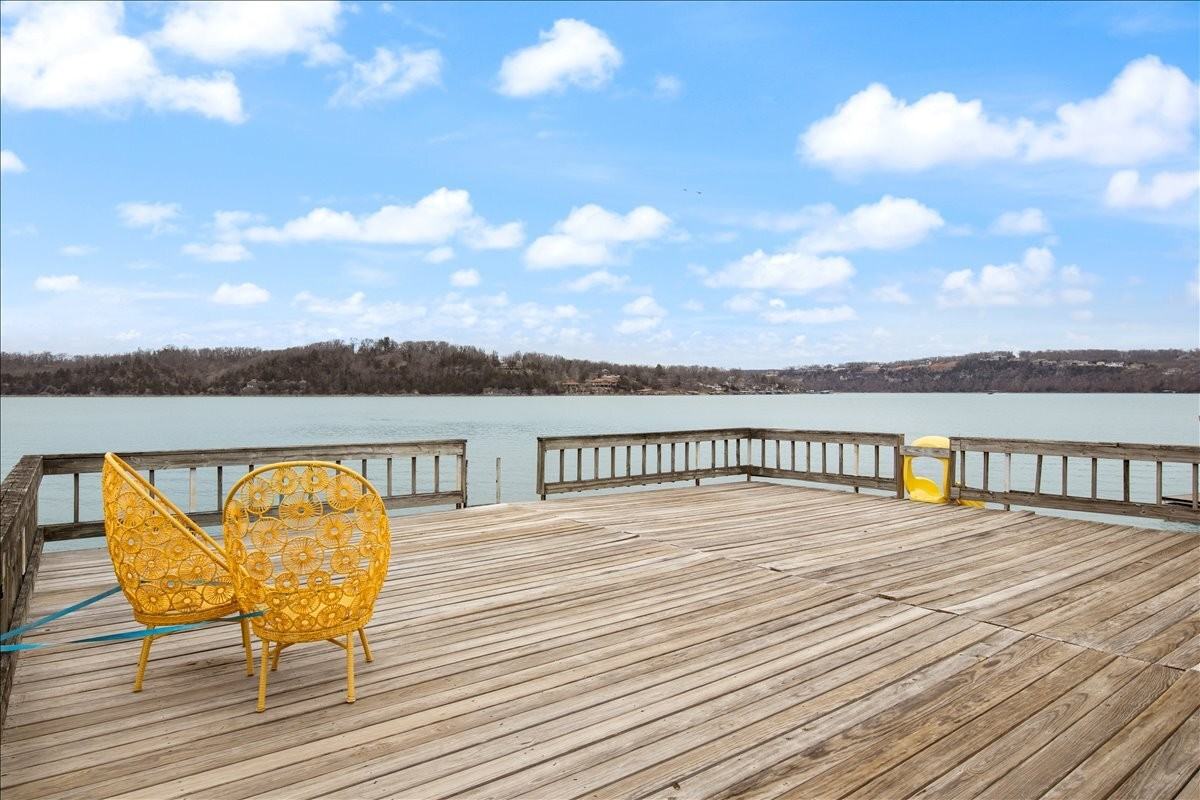 1408 Crystal Springs Rd - Photo 4 of 50