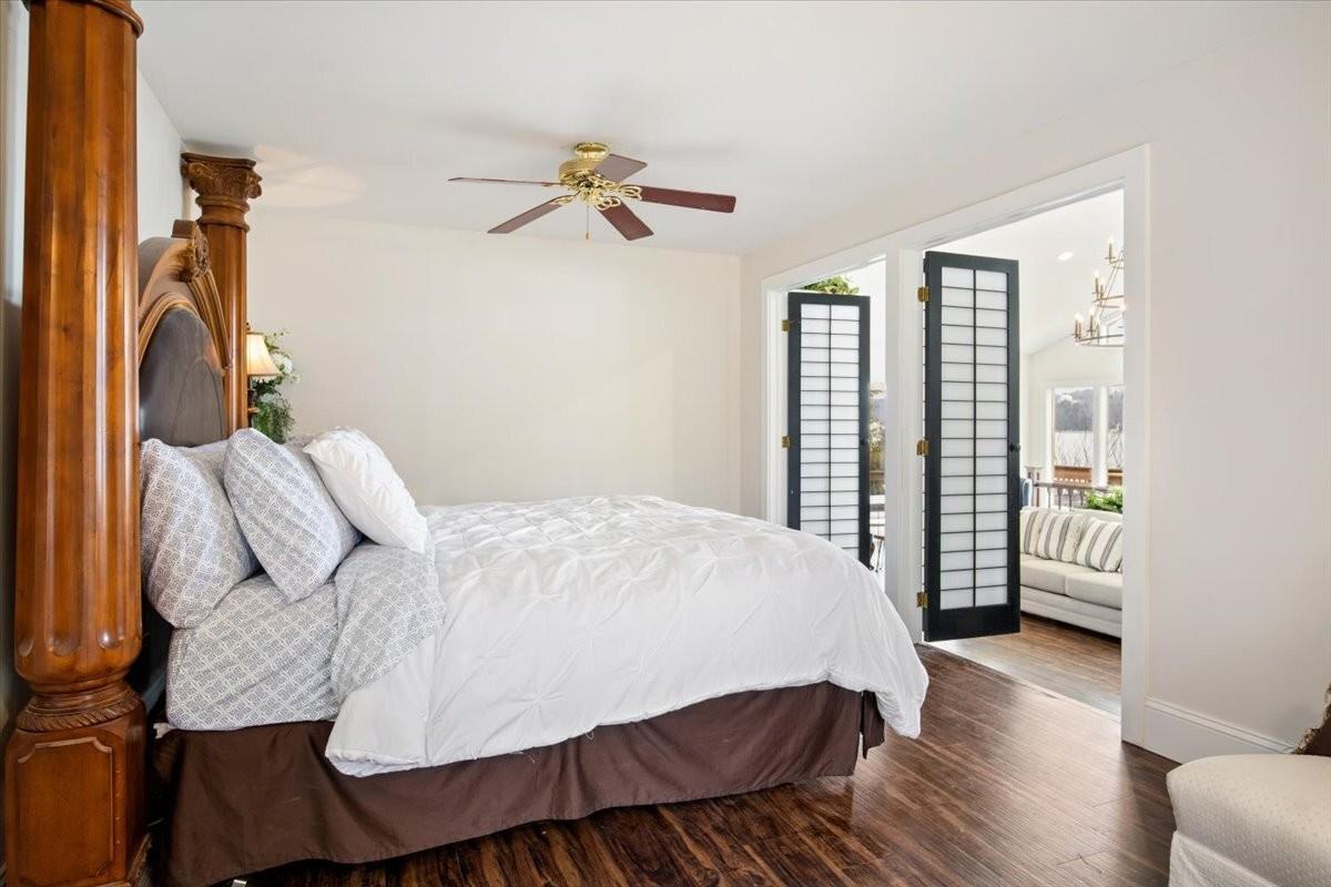 1408 Crystal Springs Rd - Photo 4 of 50