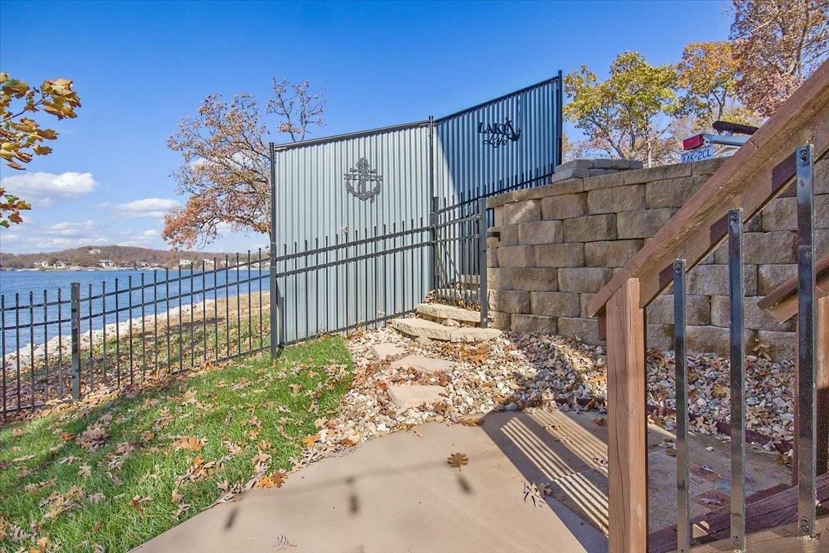 43 Lake Villas Dr - Photo 7 of 44