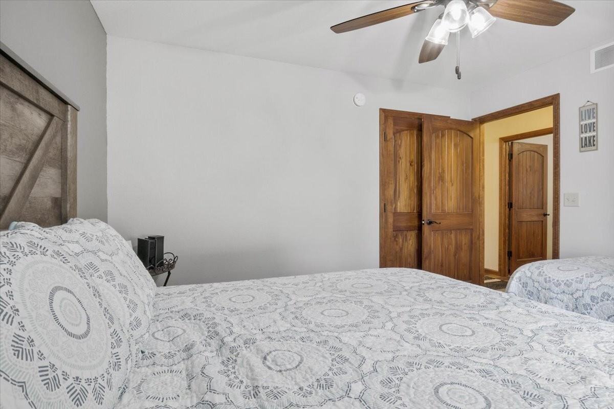 29828 Oak Knoll Rd - Photo 3 of 40