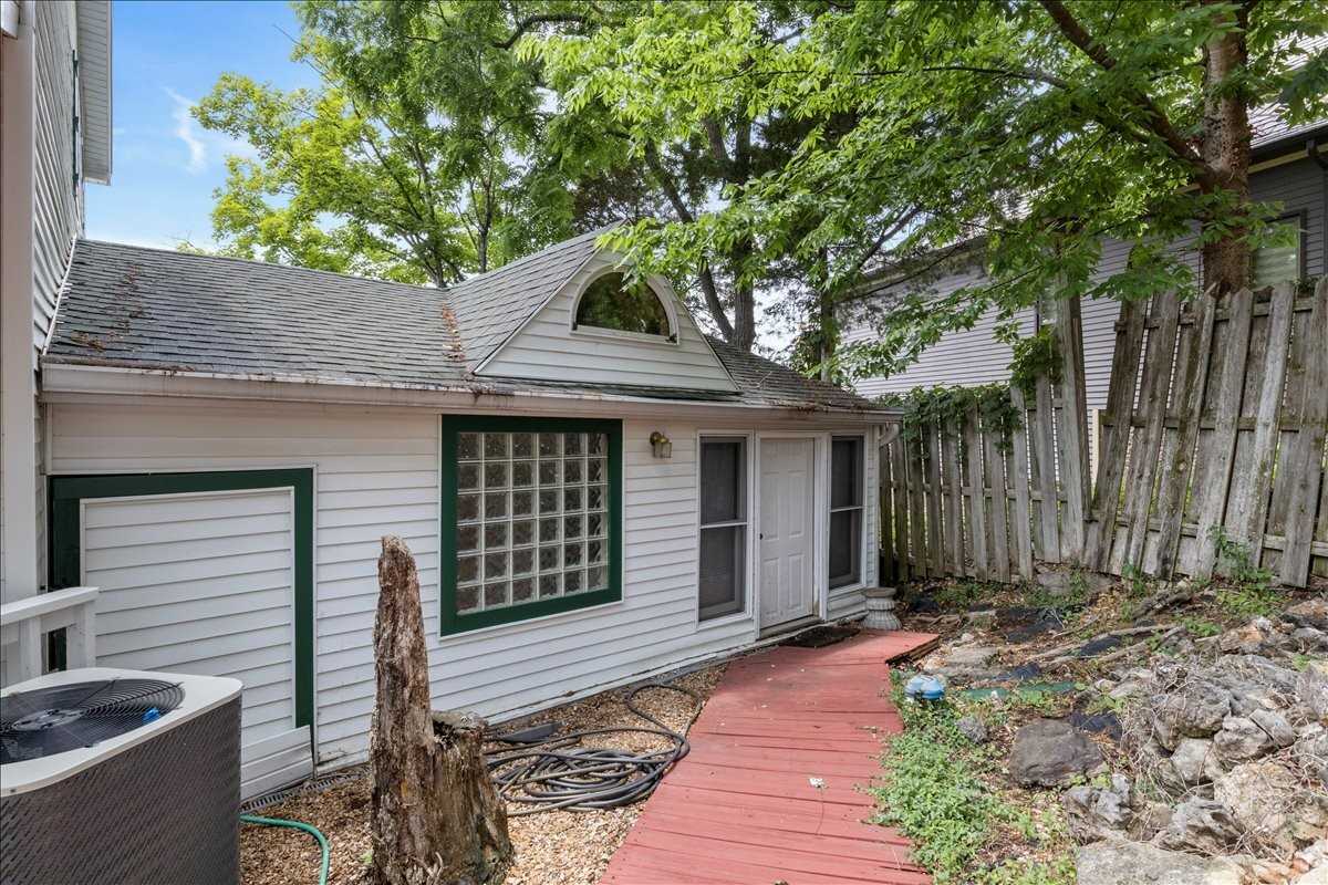 2183 Carlson Ct - Photo 3 of 50