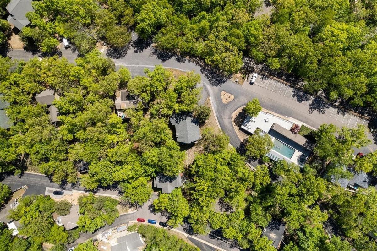 147 Walkers Cay Dr - Photo 3 of 50