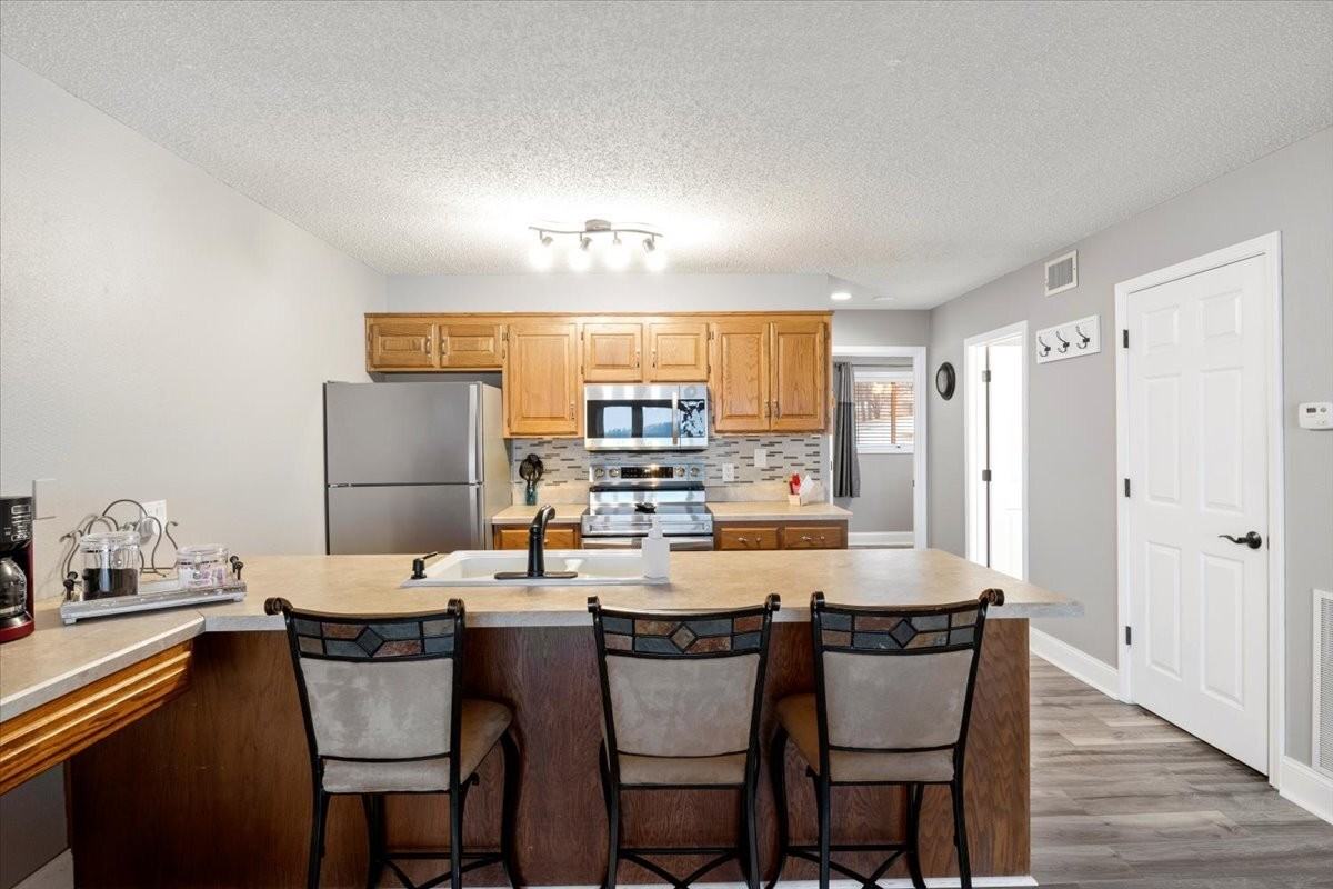 1554 Harbor Pt #1 - Photo 2 of 50