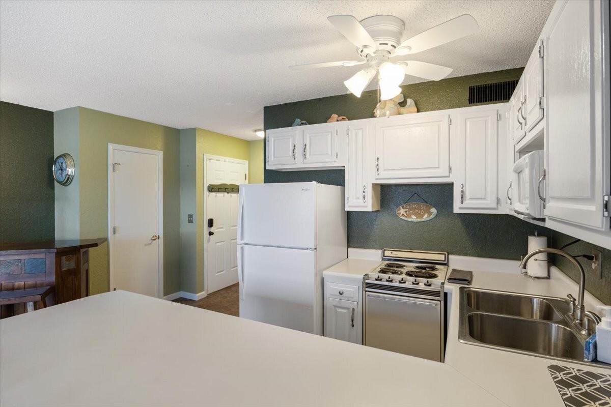 6620 Weston Point Dr #A3 - Photo 7 of 50