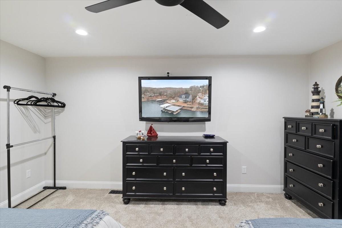 15 Duckling Ln - Photo 2 of 50