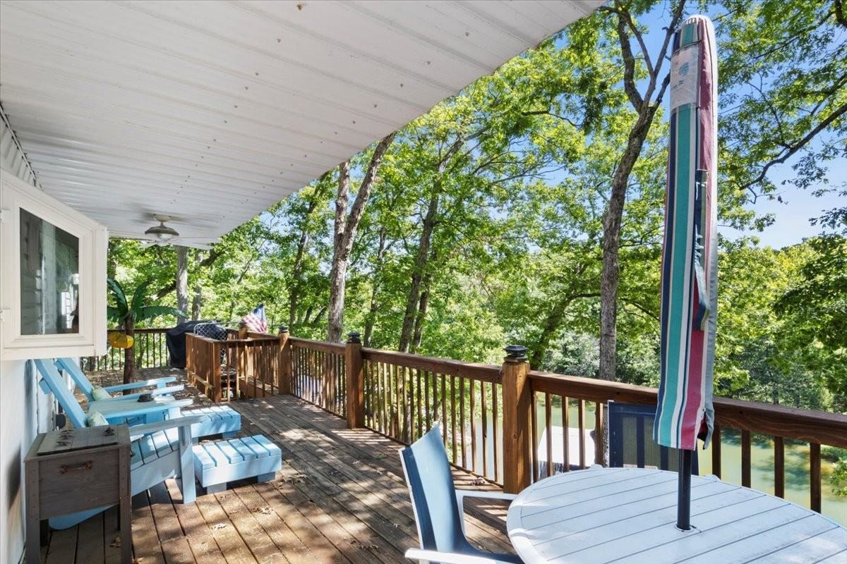 284 Austin Cir - Photo 5 of 50