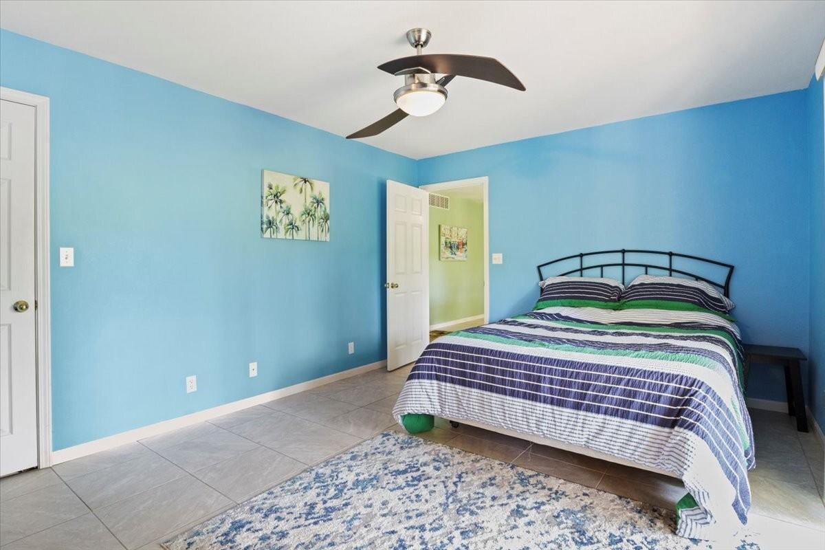 284 Austin Cir - Photo 7 of 50