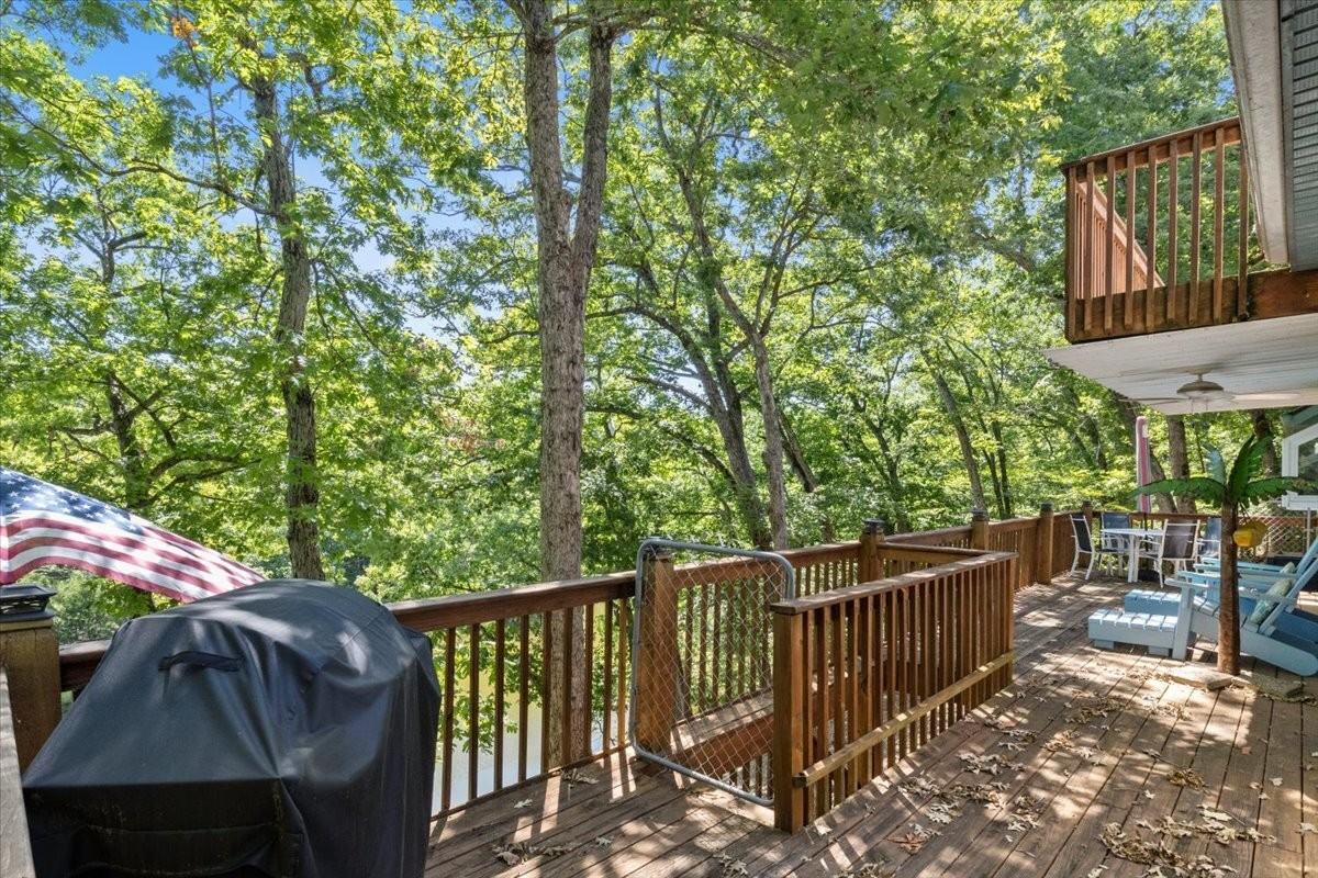 284 Austin Cir - Photo 2 of 50