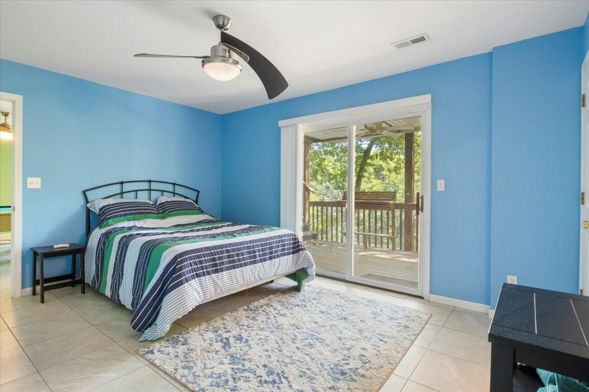 284 Austin Cir - Photo 3 of 50