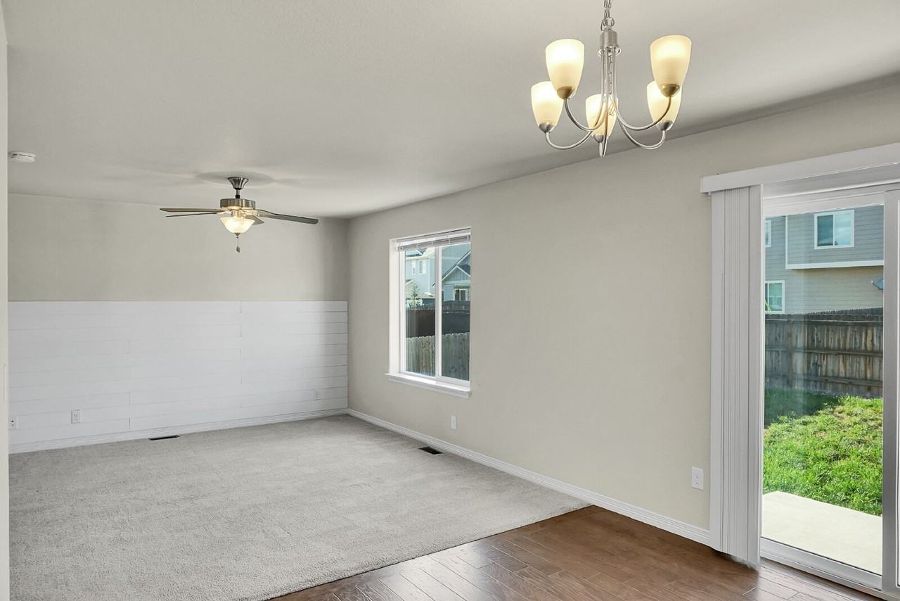 6782 Galpin Dr - Photo 7 of 42
