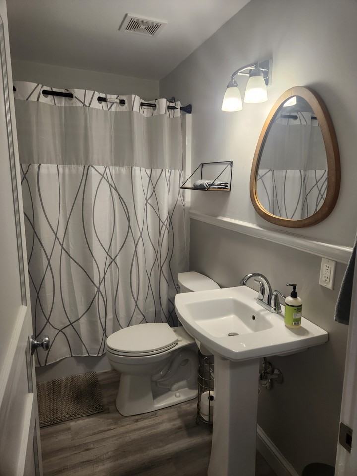 151 S Green St #3 - Photo 3 of 18