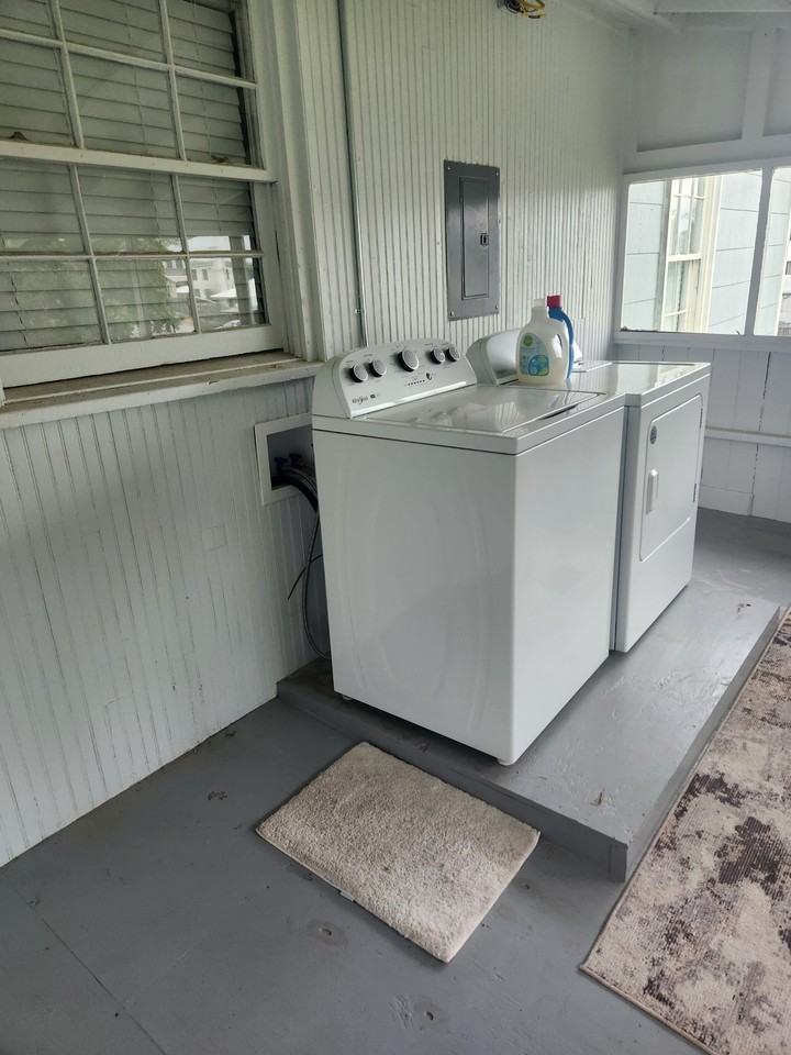 151 S Green St #3 - Photo 7 of 18