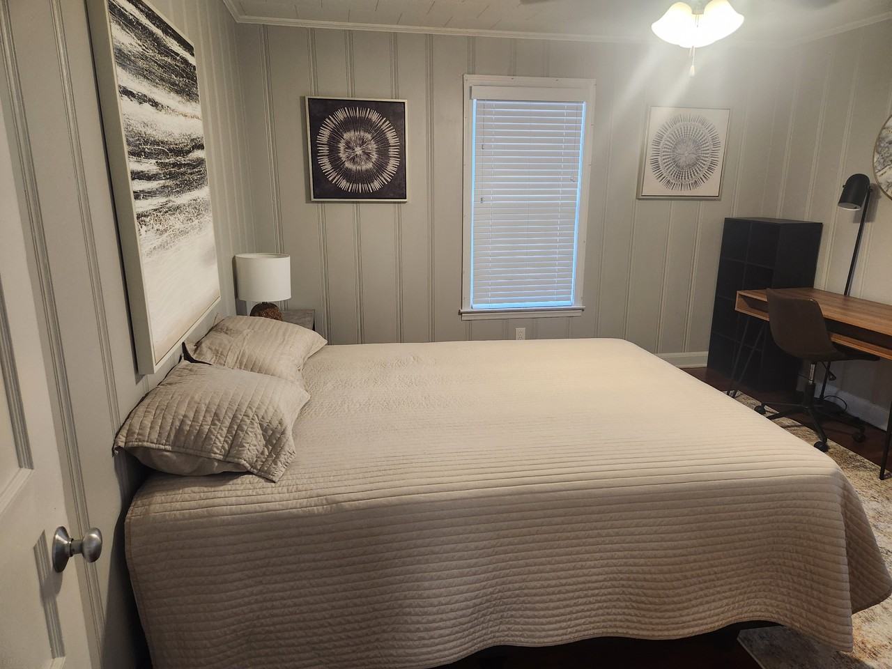 151 S Green St #3 - Photo 4 of 18