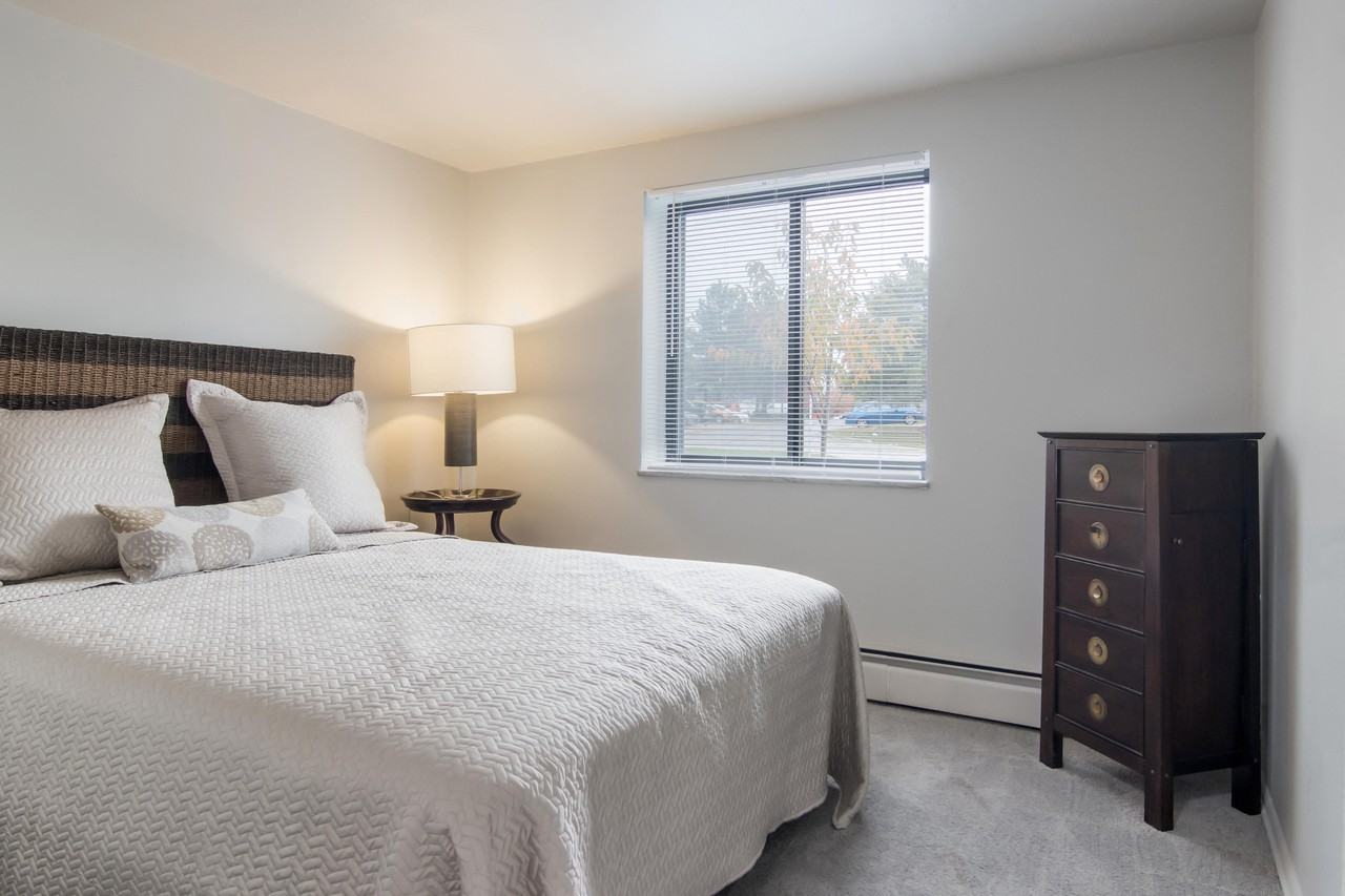 Colony Club - Photo 7 of 10