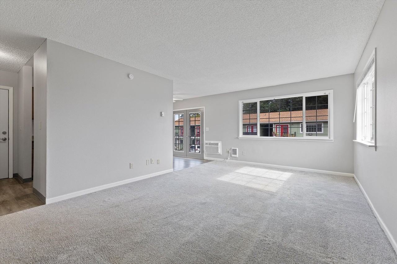 Bardon Apartments - Photo 4 of 9