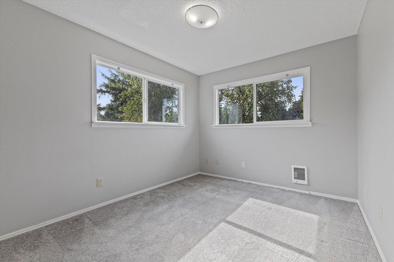 Bardon Apartments - Photo 6 of 9