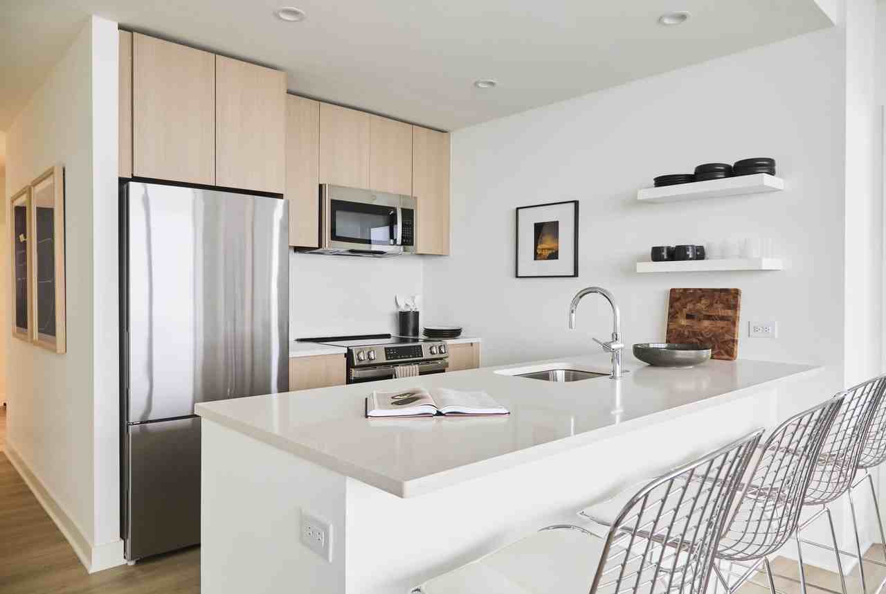 The Journal - North Tower - Photo 3 of 16