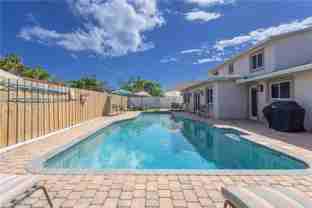 1660 Ne 25th Ave - Photo 1 of 1