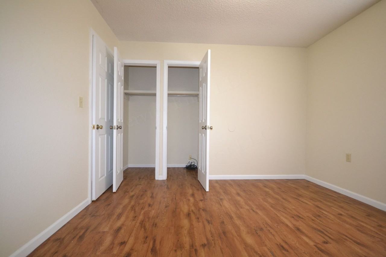 Greenfield Apartments - Photo 7 of 29