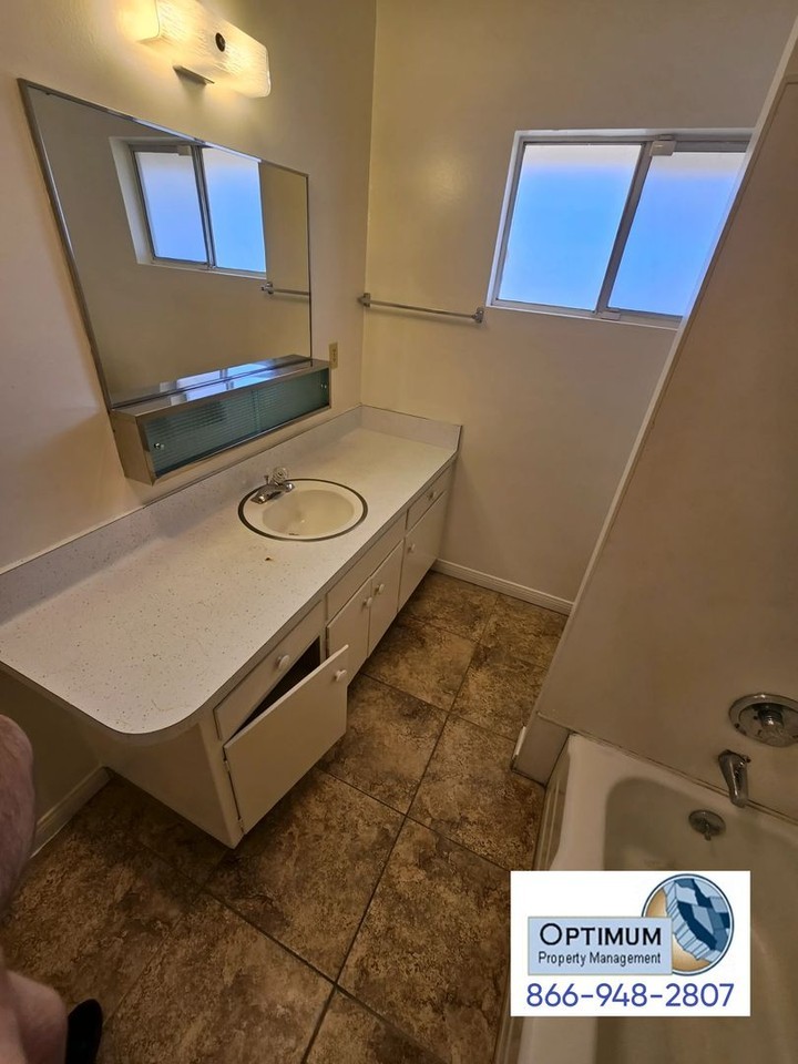15740 Serrano Rd - Photo 4 of 15
