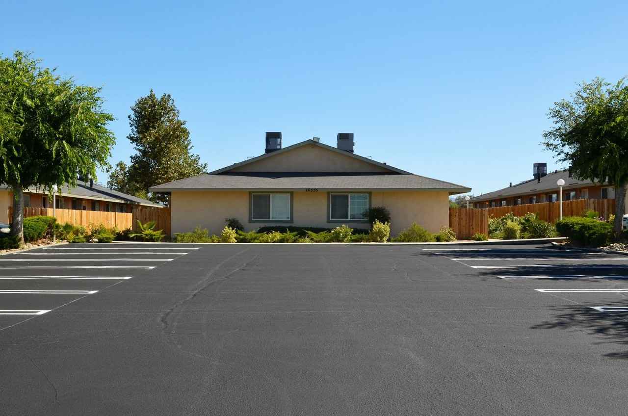 Desert Luna - Photo 3 of 24