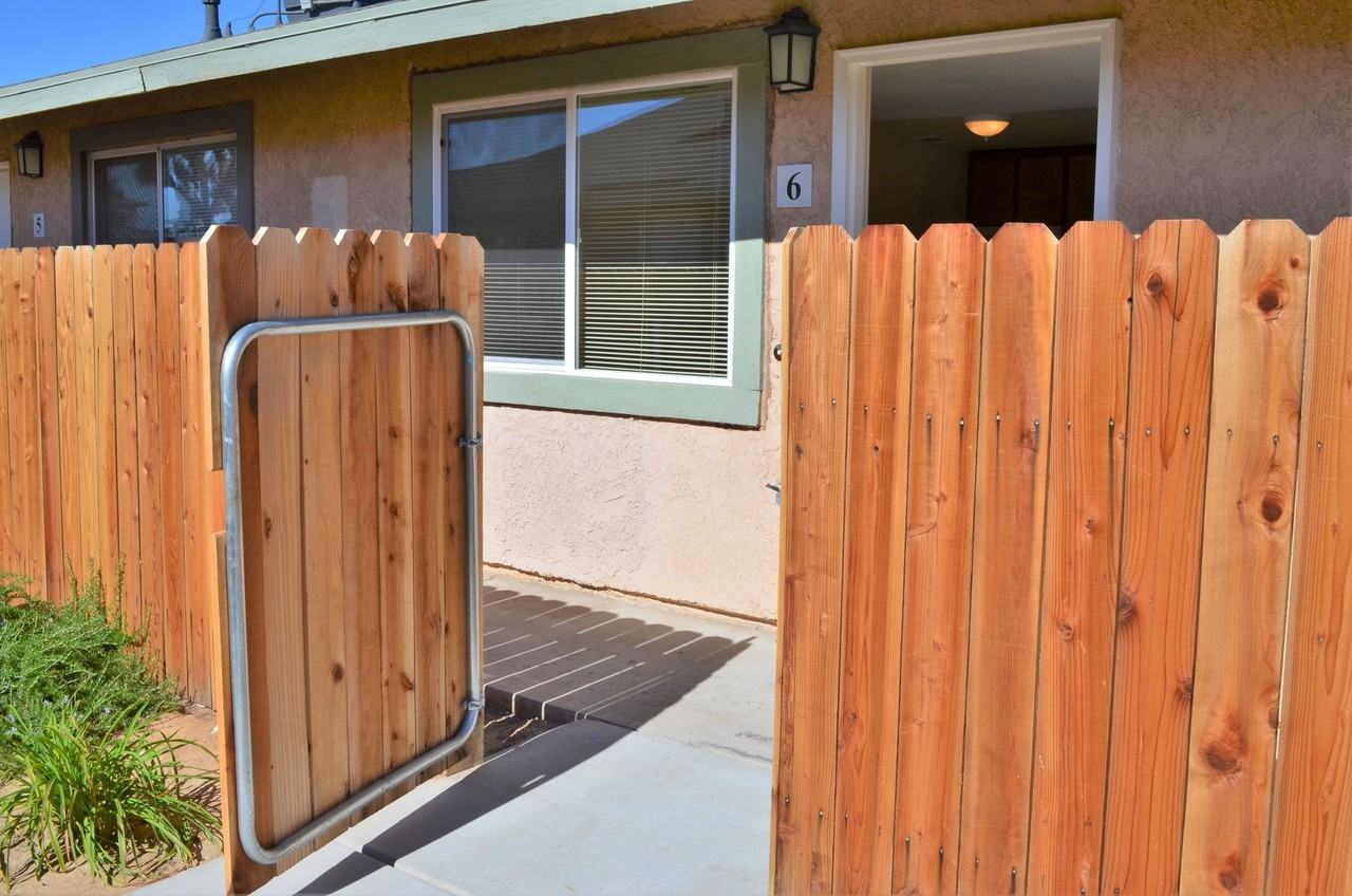 Desert Luna - Photo 6 of 24