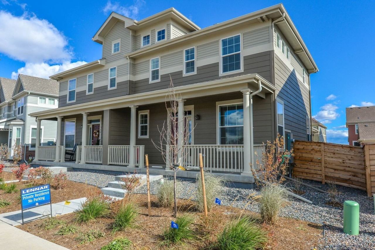 344 Zeppelin Way - Photo 2 of 35