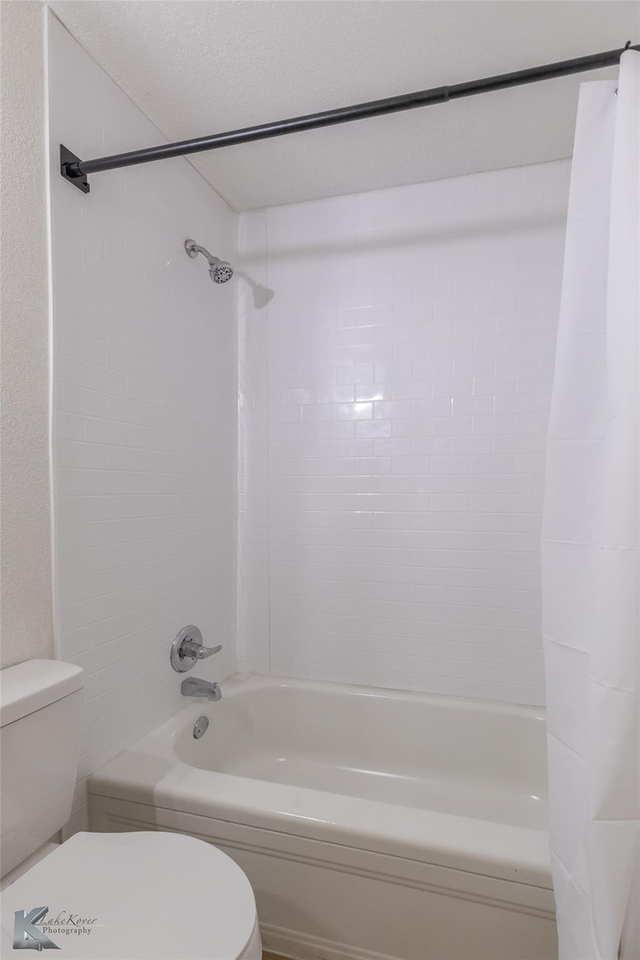 1902 Briarwood St - Photo 4 of 22