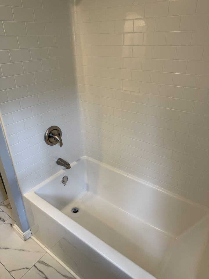 47 Sherman Ave #B - Photo 4 of 9