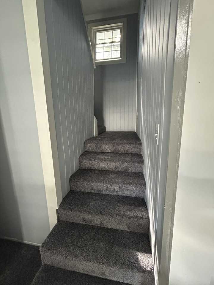 47 Sherman Ave #B - Photo 5 of 9