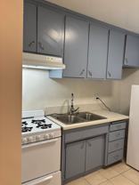 Spazier, 220 W - Photo 1 of 1