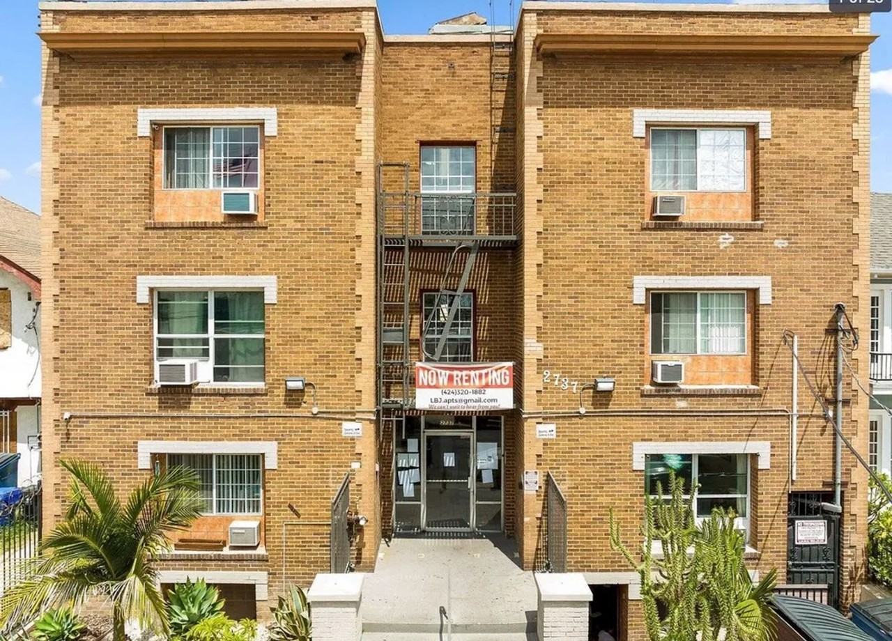 Francis - Photo 6 of 43