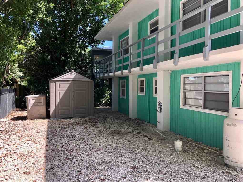 661 Colson Dr #NA - Photo 3 of 12