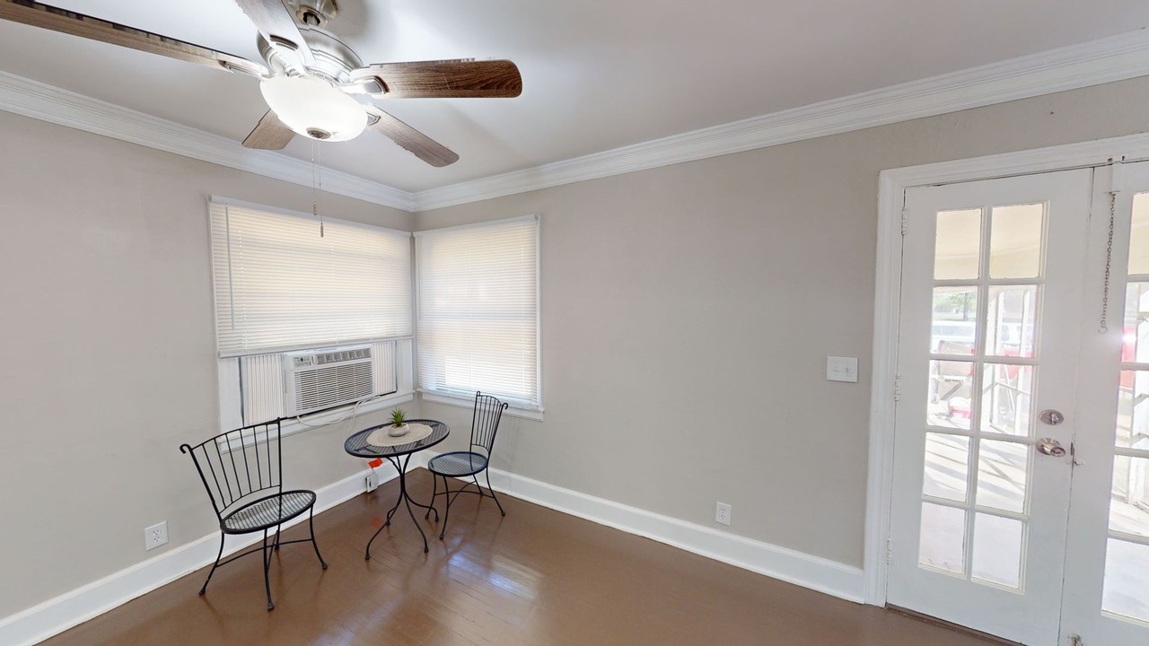 3881 Gober Rd - Photo 5 of 50