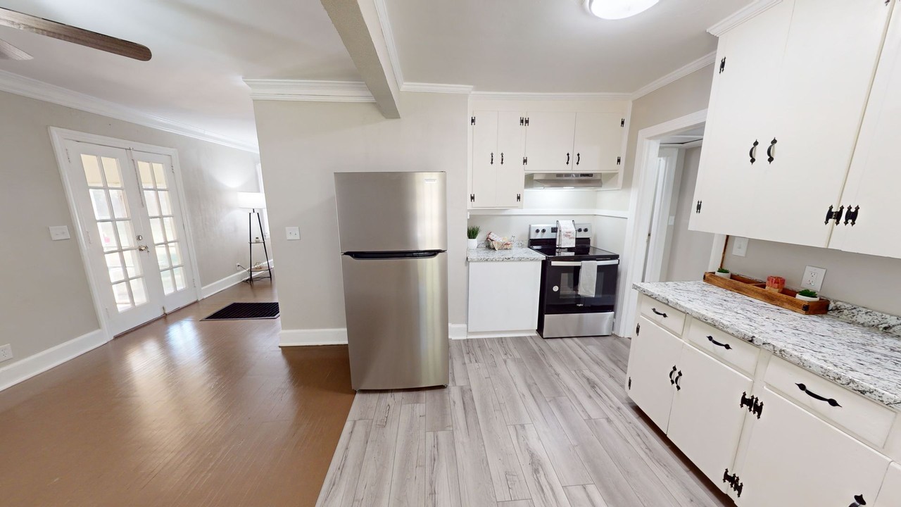 3881 Gober Rd - Photo 7 of 50