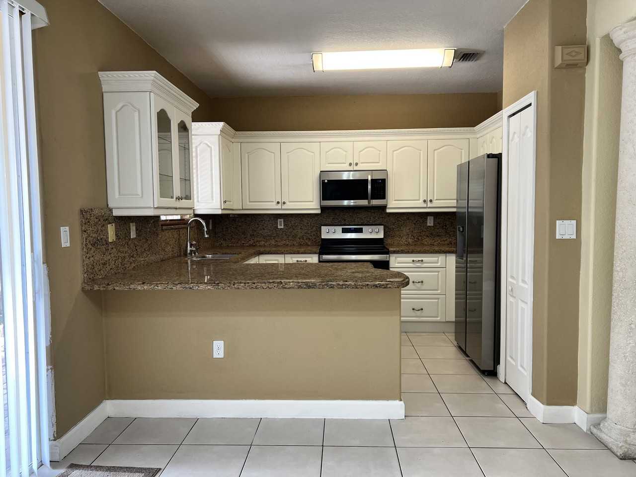 6900 Nw 174th Ter #104 - Photo 7 of 34