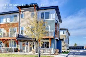 featured image of 111 Rainbow Falls Gate #11