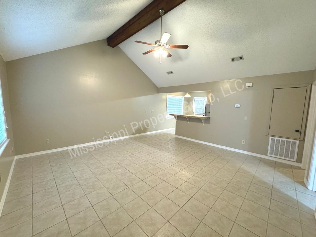 113 Twin Oaks Cv - Photo 2 of 17