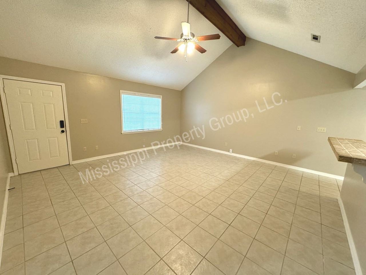 113 Twin Oaks Cv - Photo 4 of 17