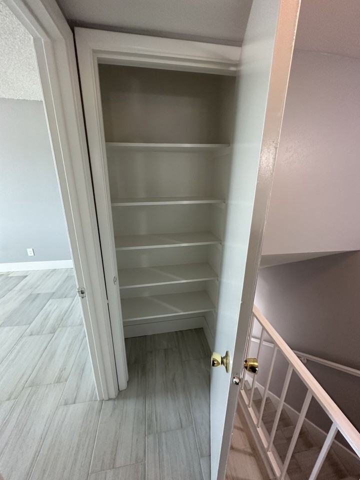 1233 North 47th Place - Photo 3 of 10