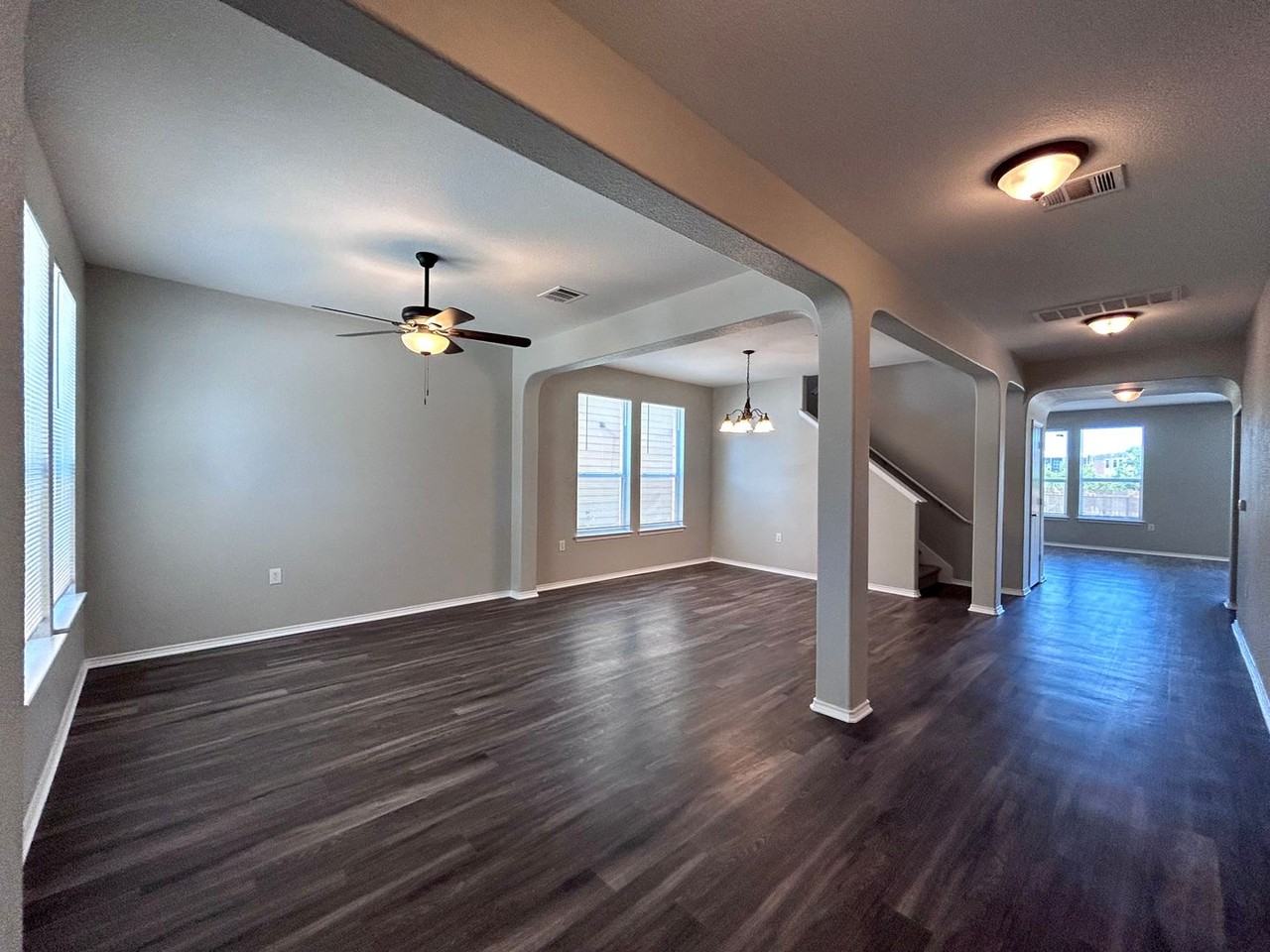 8916 Ipswich Bay Dr - Photo 4 of 38