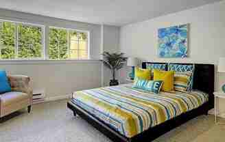 9847 Ne 19th St - Photo 1 of 1