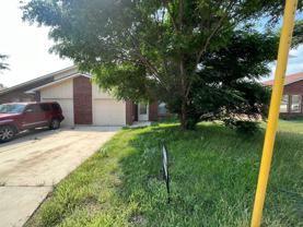 5619 Lakebend West Dr #B - Photo 1 of 1