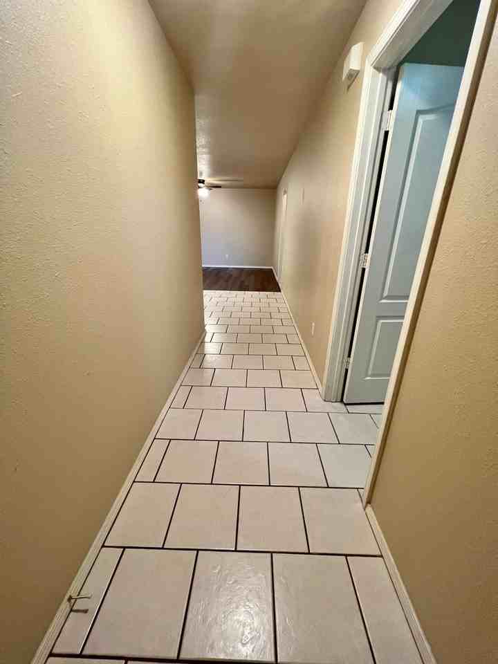 207 H St - Photo 2 of 16