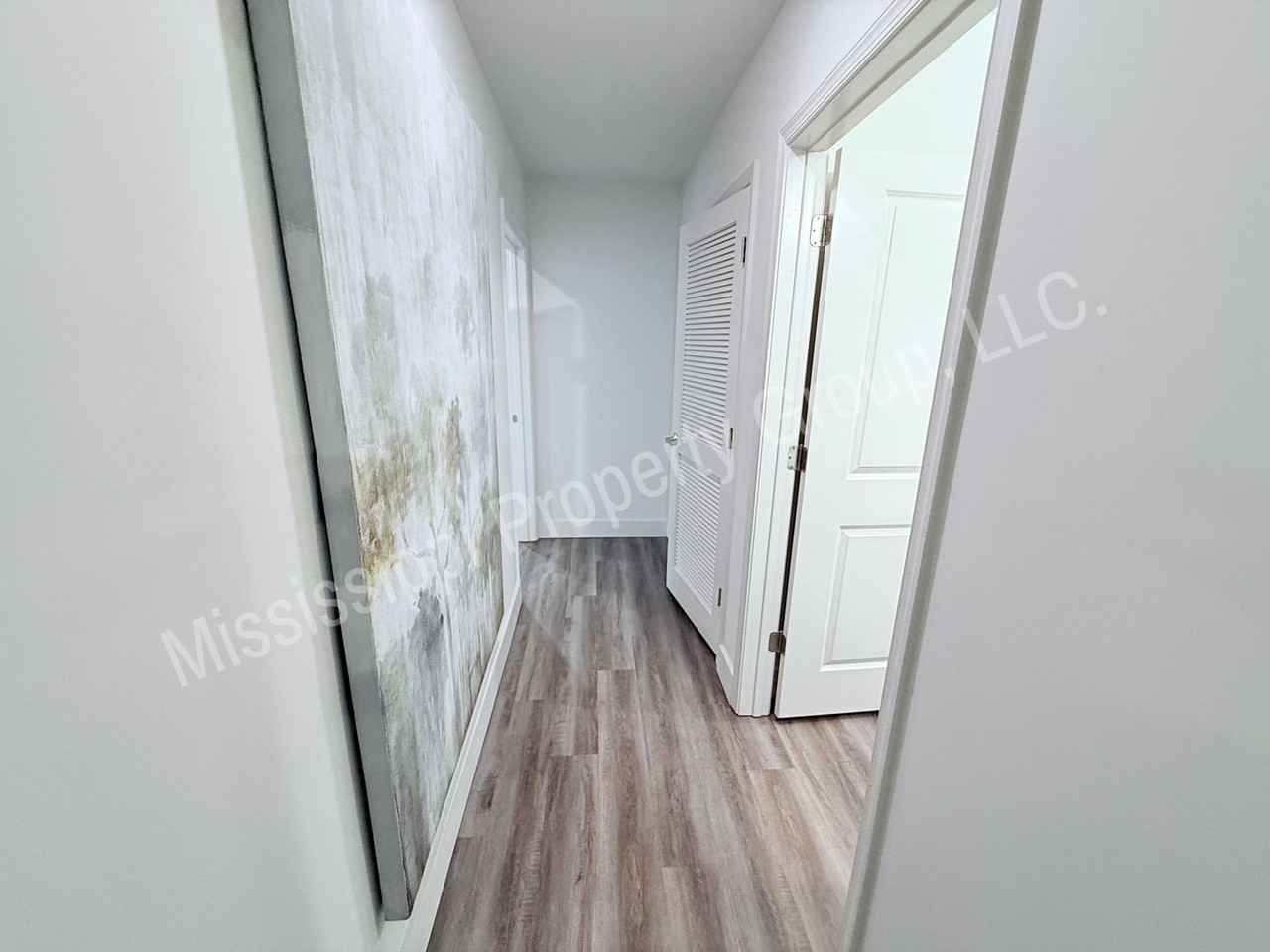 514 Jackson Avenue East #505 - Photo 6 of 35